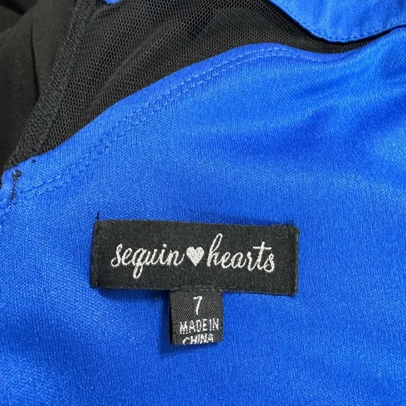 * GORGEOUS  FORMAL DRESS   SIZE: 7 - Picture 7 of 7